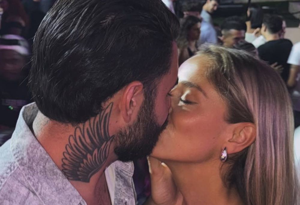 Temptation Island: Ary e Valerio, la foto del bacio su Instagram