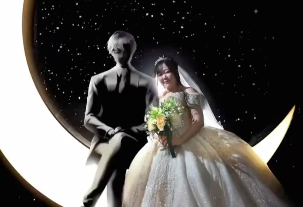 “Ho capito di amarlo”: sposa il partner virtuale creato con ChatGPT