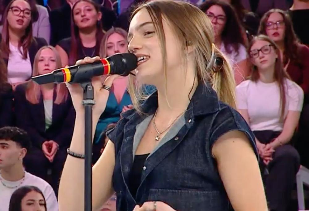 Chi è Flavia di “Amici 25”: età, fidanzato e biografia