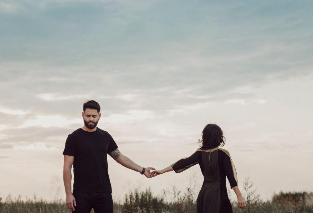 Perché prendersi una pausa può rendere le coppie più forti