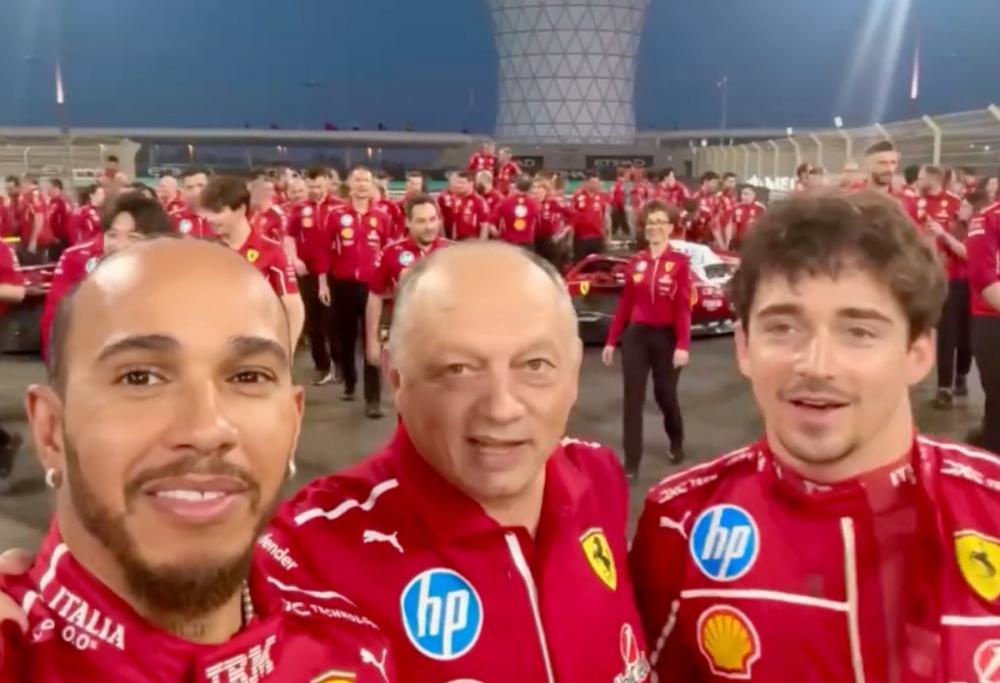 Hamilton, il gesto per Natale: il regalo a tutti i dipendenti Ferrari