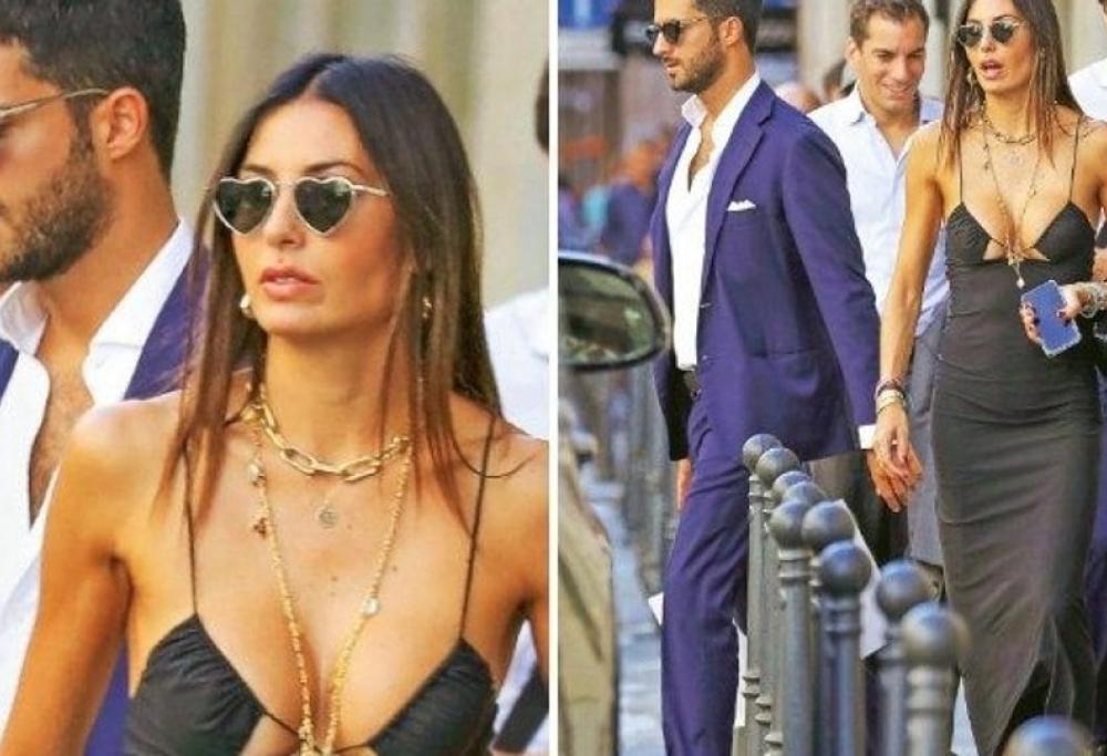 Elisabetta Gregoraci a spasso per Milano con gli occhi a cuoricino