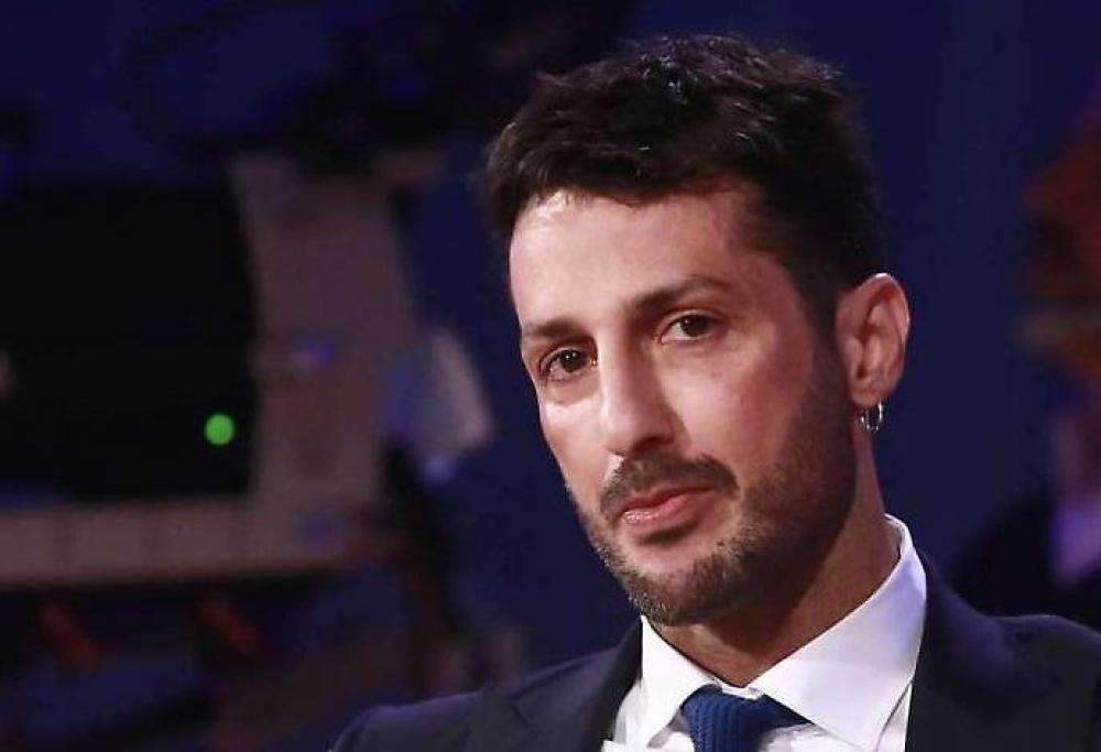 Corona si scusa con Riccardo Fogli: “Ho fatto la cosa peggiore della mia vita”
