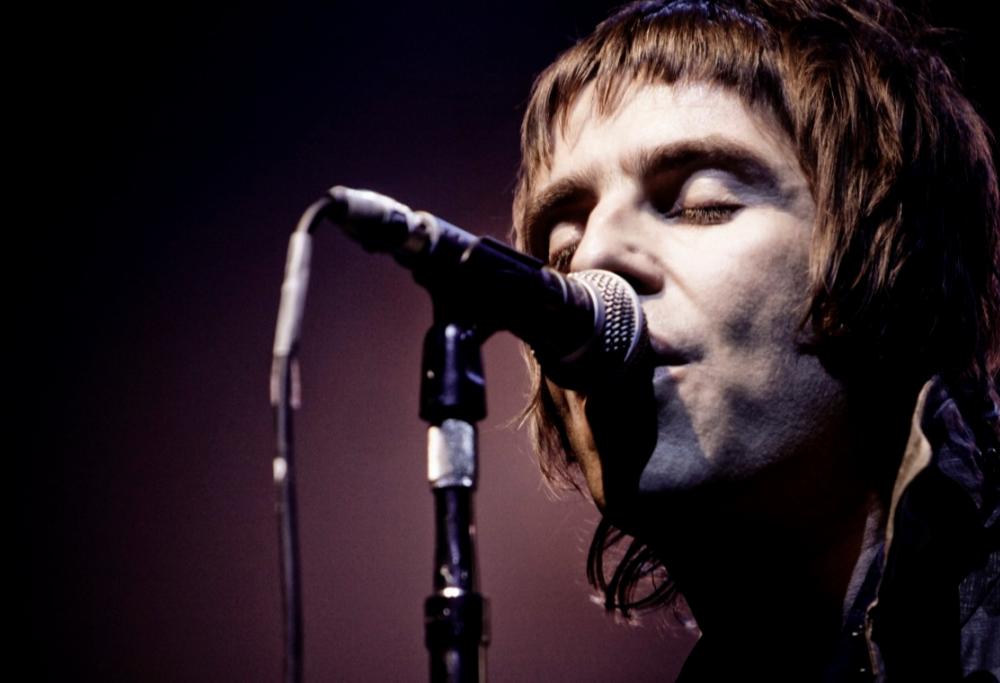 Liam Gallagher dirà "si" per la terza volta: sposerà Debbie Gwyther