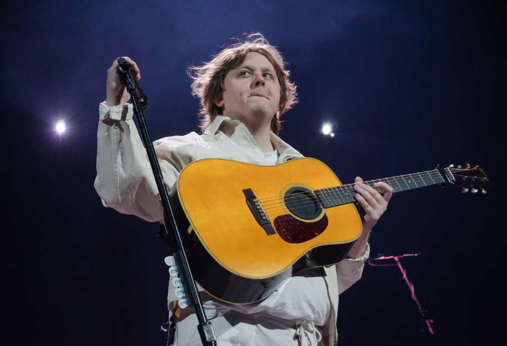 Lewis Capaldi, la malattia e il possibile ritiro dalla scena