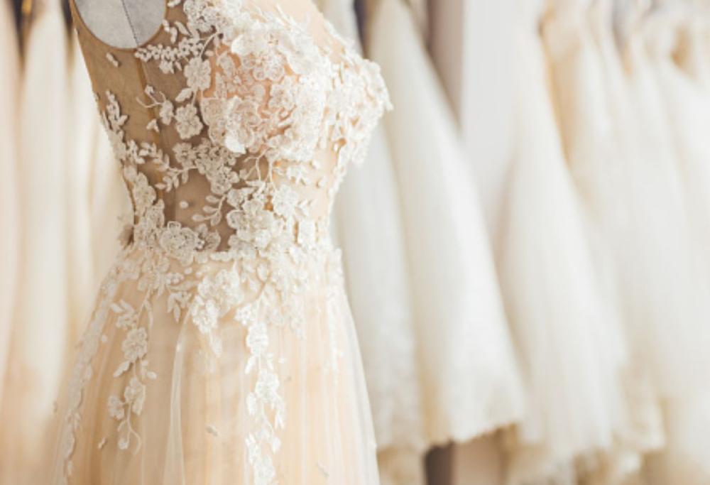 Suocera mette in crisi un matrimonio con la sua invadenza: la storia