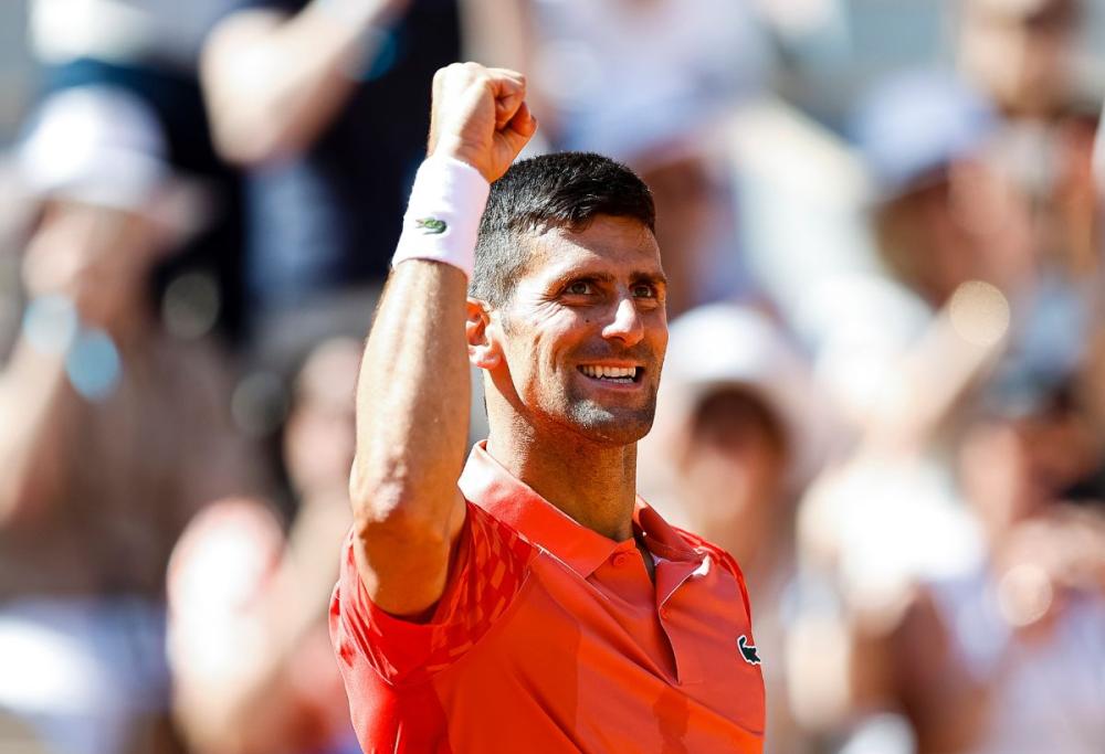 Novak Djokovic e il bottone “segreto” sul petto: vi sveliamo cos’è