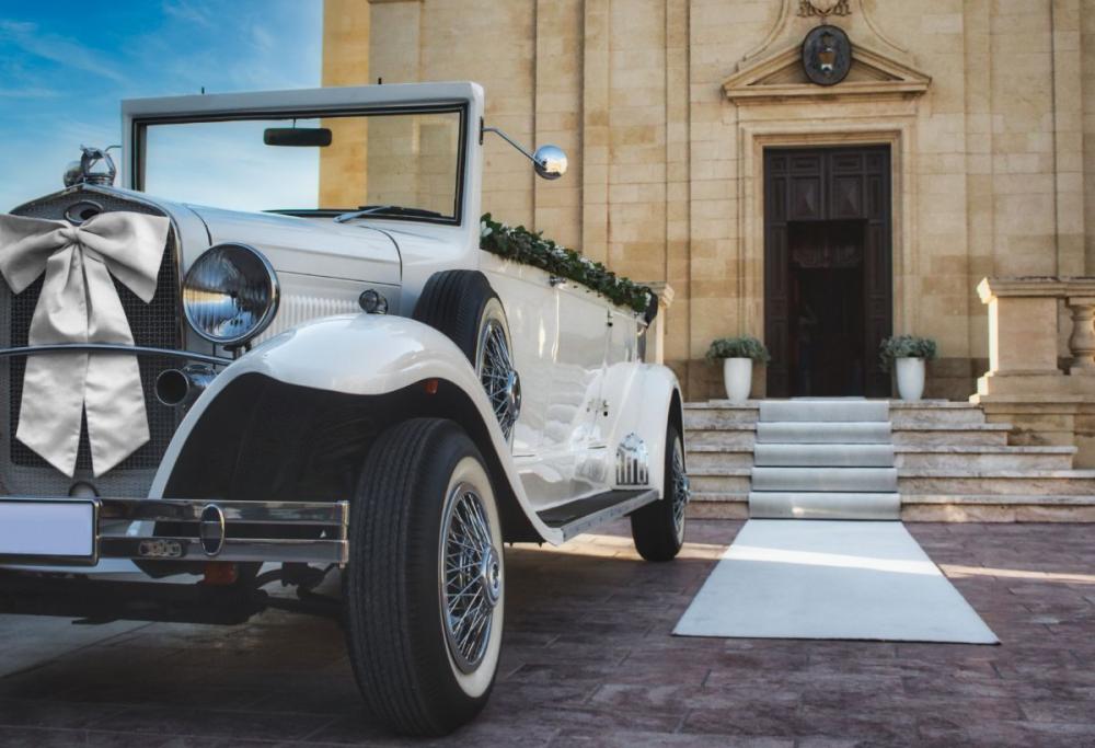 Festa di nozze: più costosa è, più breve è il matrimonio. Lo studio