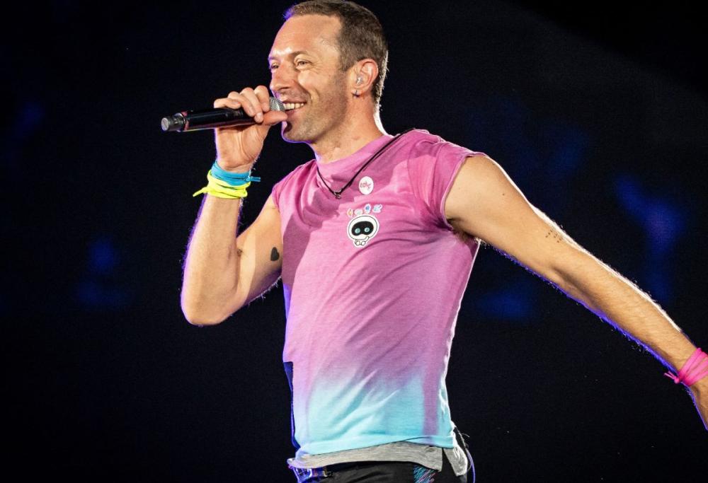 Coldplay, fan truffata incontra Chris Martin: le regala 5 biglietti