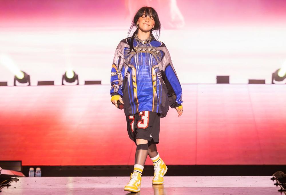 Billie Eilish svela: “C’è molta musica in arrivo, un nuovo album”
