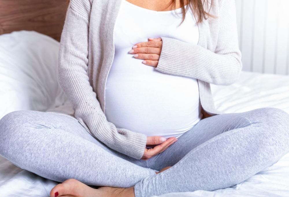 Lascia moglie incinta: "Non sono pronto per diventare padre"