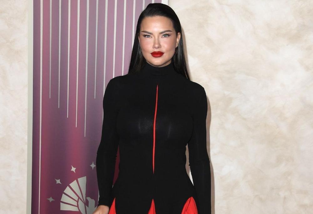 Adriana Lima irriconoscibile sul red carpet: la sua versione