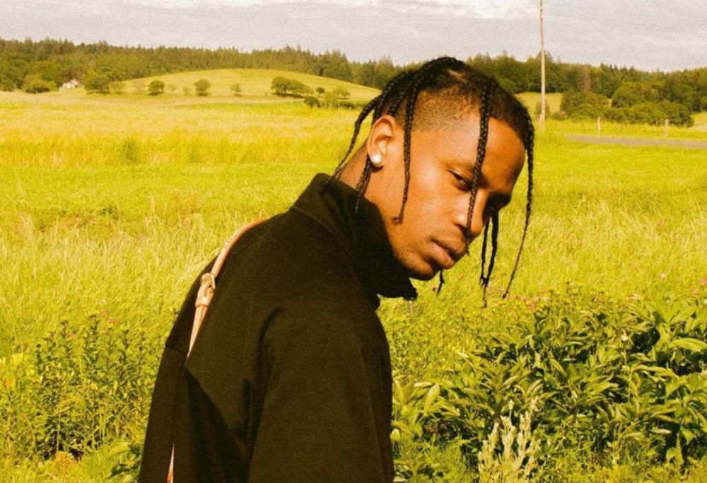 Travis Scott porta Utopia in concerto alle piramidi di Giza