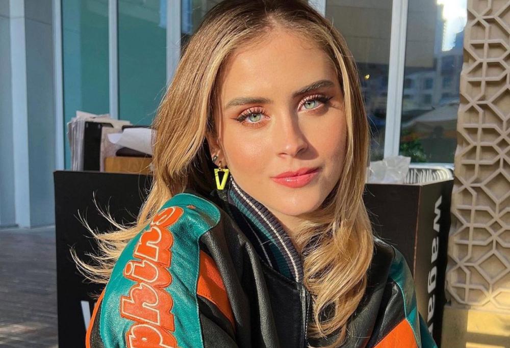 Valentina Ferragni in Louis Vuitton Multi Pochette