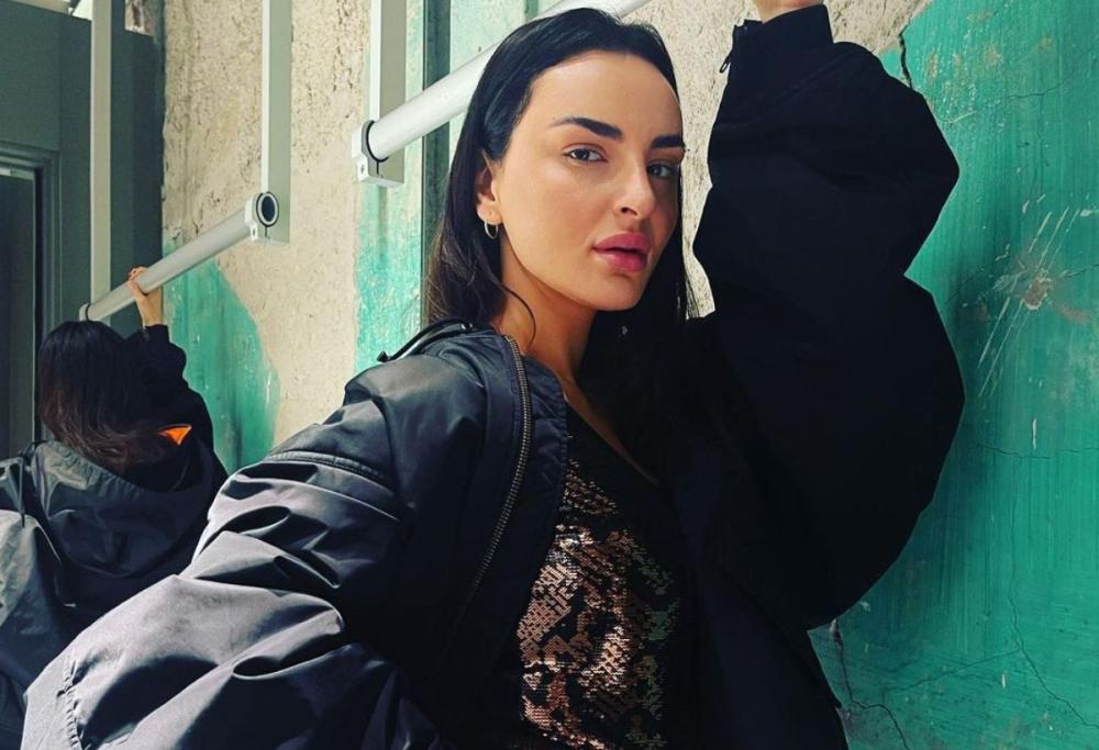 Arisa ripensa alla maternità da single: “Non voglio un figlio da sola”