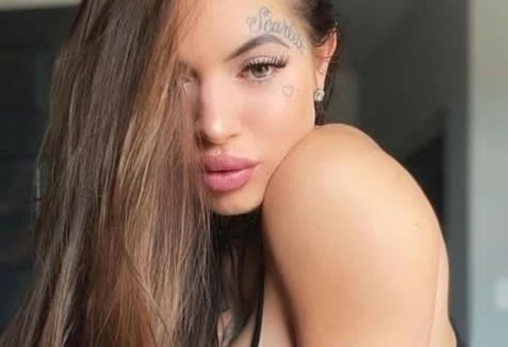 Attrice porno va a conoscere i suoceri: ecco come hanno reagito