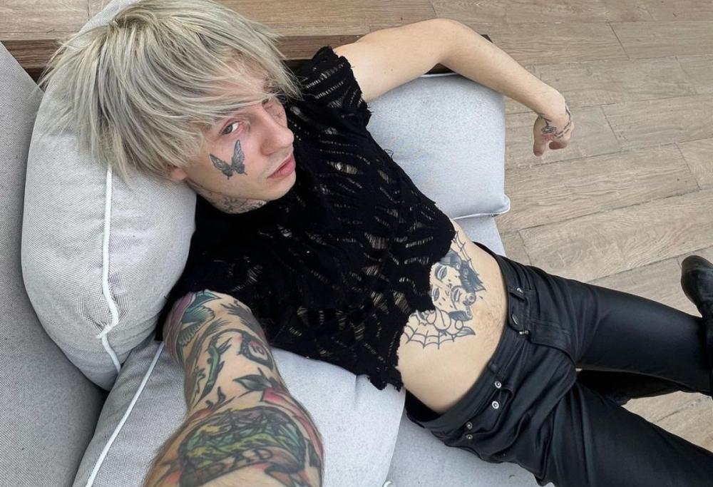 Chiello e i tormenti del nuovo disco “Mela Marcia”