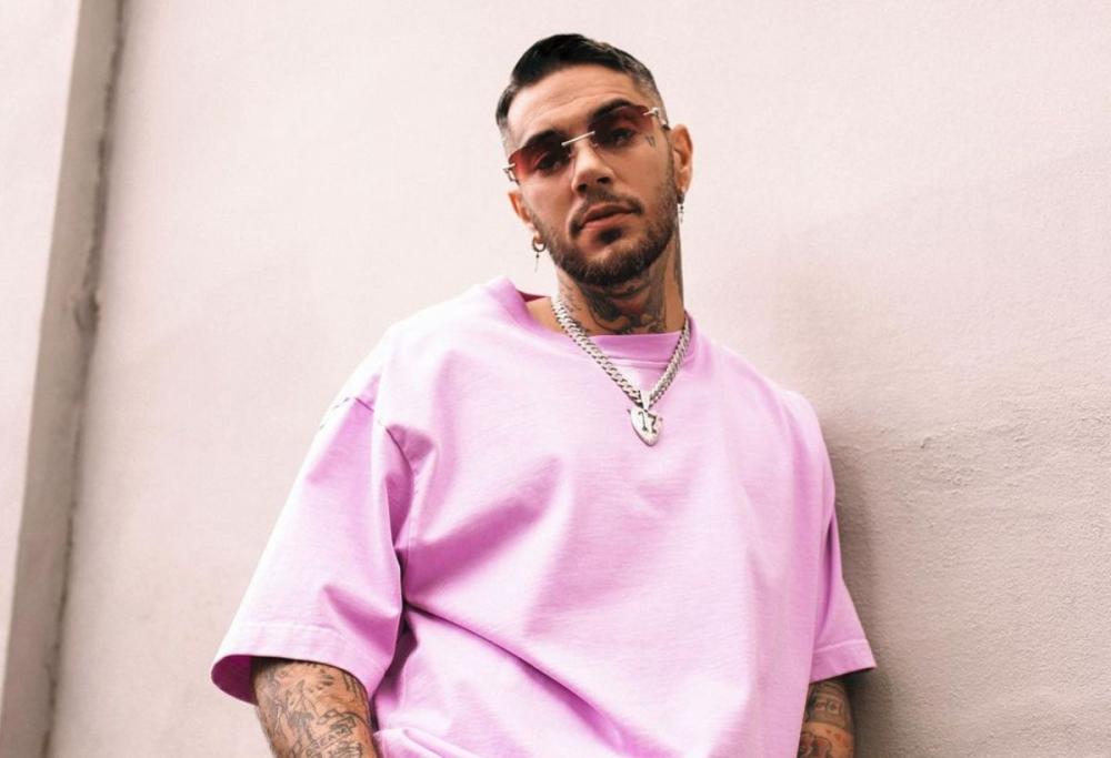 “Effetto Notte (L’Alba)”, Emis Killa svela i feat. e i 5 inediti
