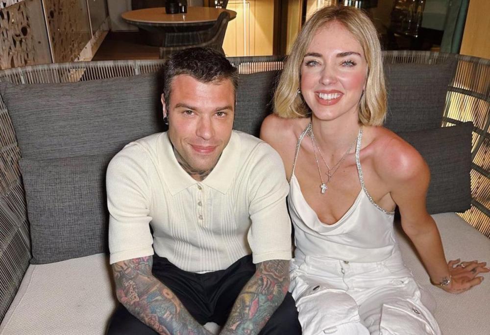 Fedez ricoverato in ospedale per un’emorragia interna: come sta