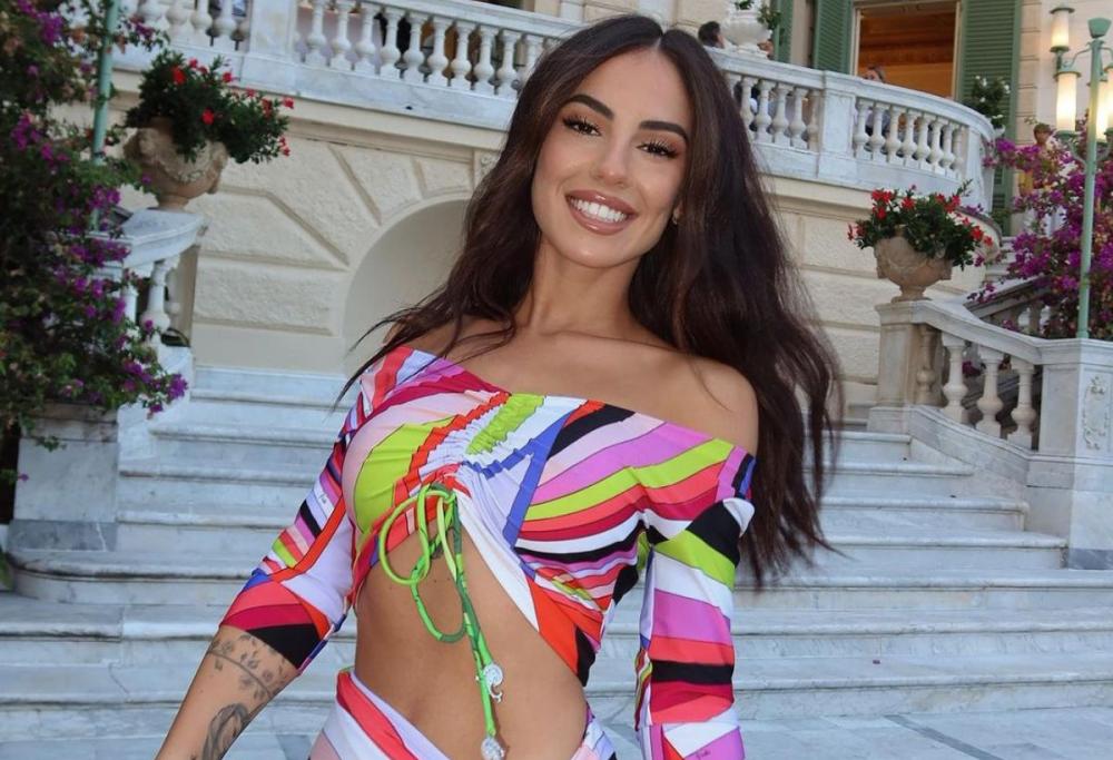 Giulia De Lellis rivela la magia: “Nessun cosmetico, uso il botox”