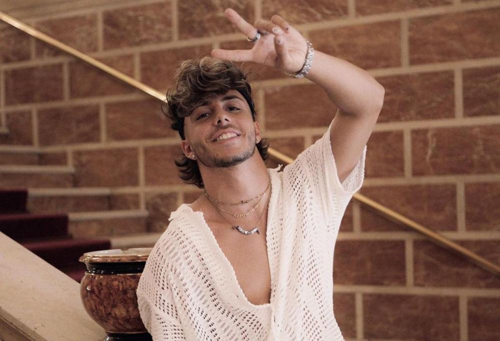 Mattia Zenzola, vincitori di Amici, nel cast del musical di Mare Fuori