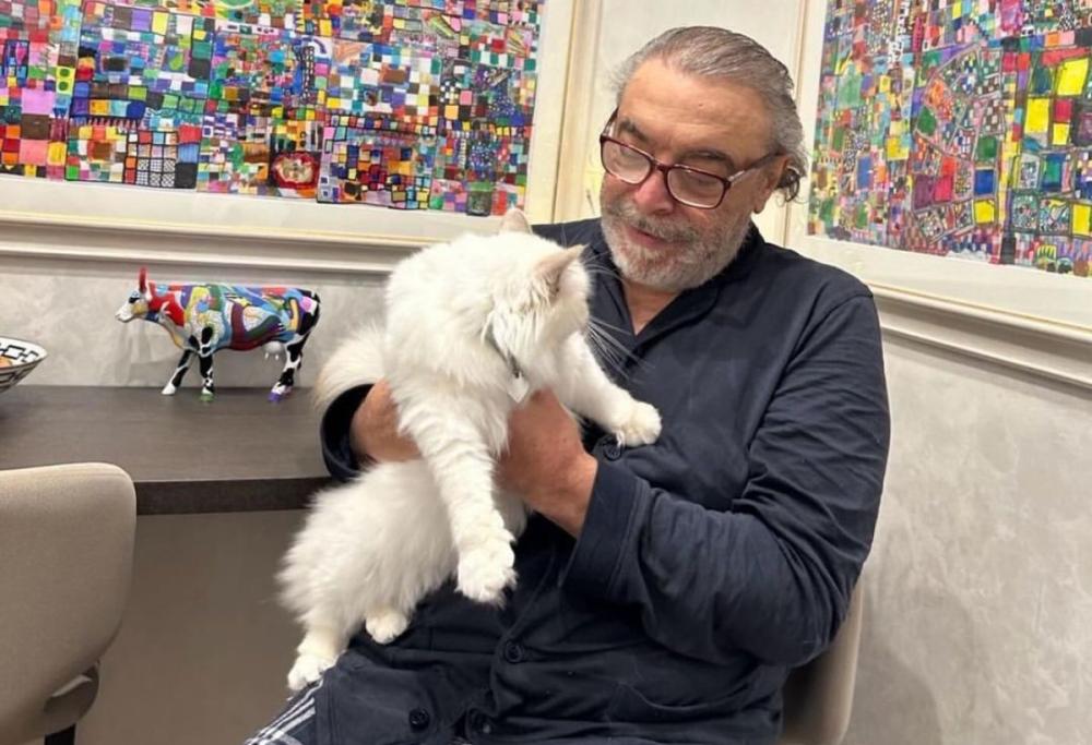 Nino Frassica aumenta la ricompensa a 10mila € per il gatto smarrito