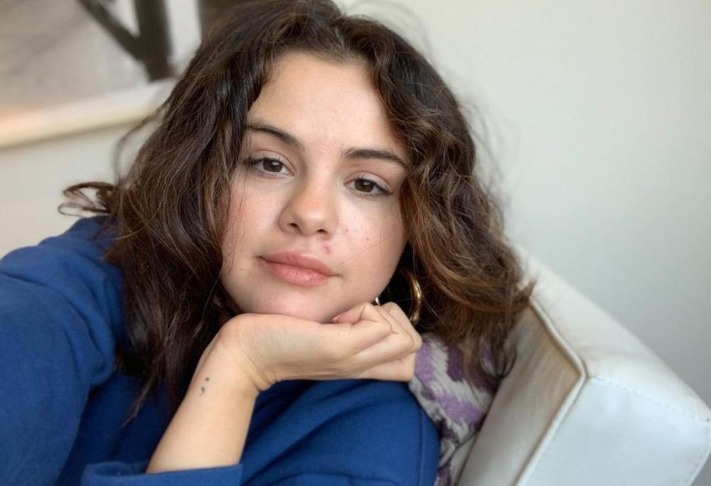 Selena Gomez finalmente rivela: “Perché ho unfollowato Dua Lipa”