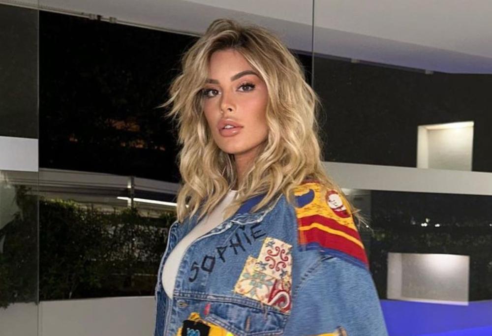 Sophie Codegoni sui ritocchini: “Non prendete decisioni affrettate”