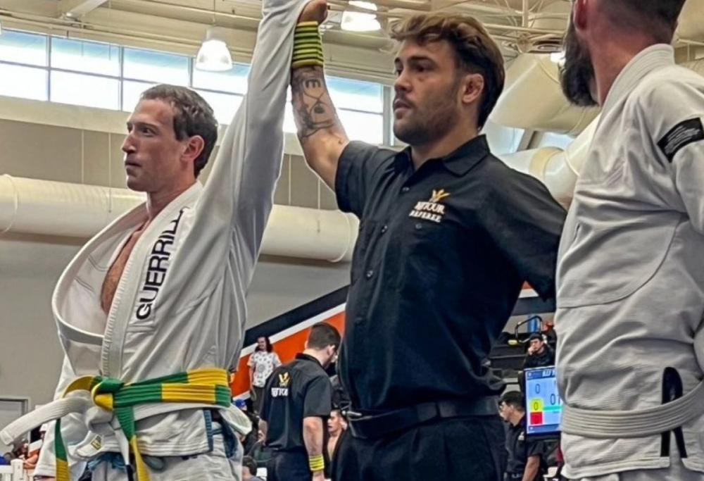 Mark Zuckerberg campione di Jiu jitsu: le foto sui social