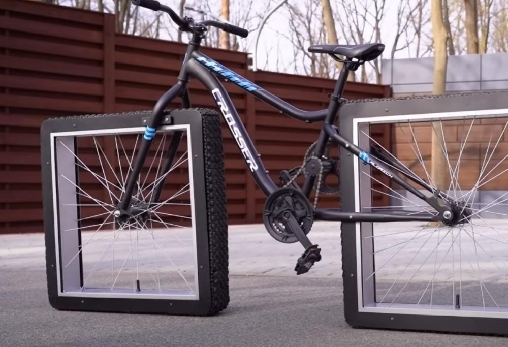 Una bici con le ruote quadrate? Ecco come funziona