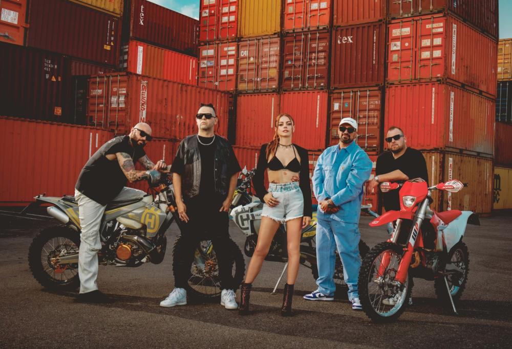 Boomdabash e Annalisa insieme per un'estate esplosiva