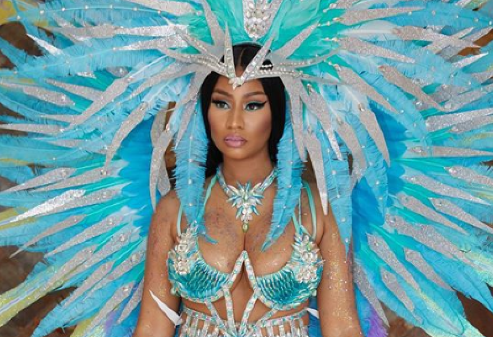 Nicki Minaj in costume super hot per Carnevale