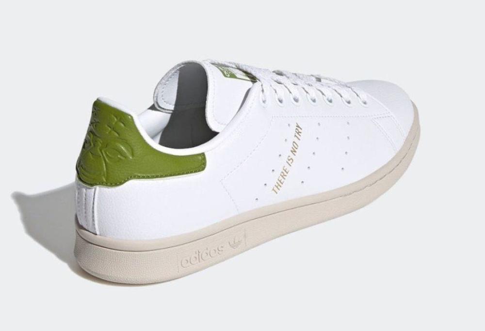 Le avete viste le Adidas dedicate a Yoda?