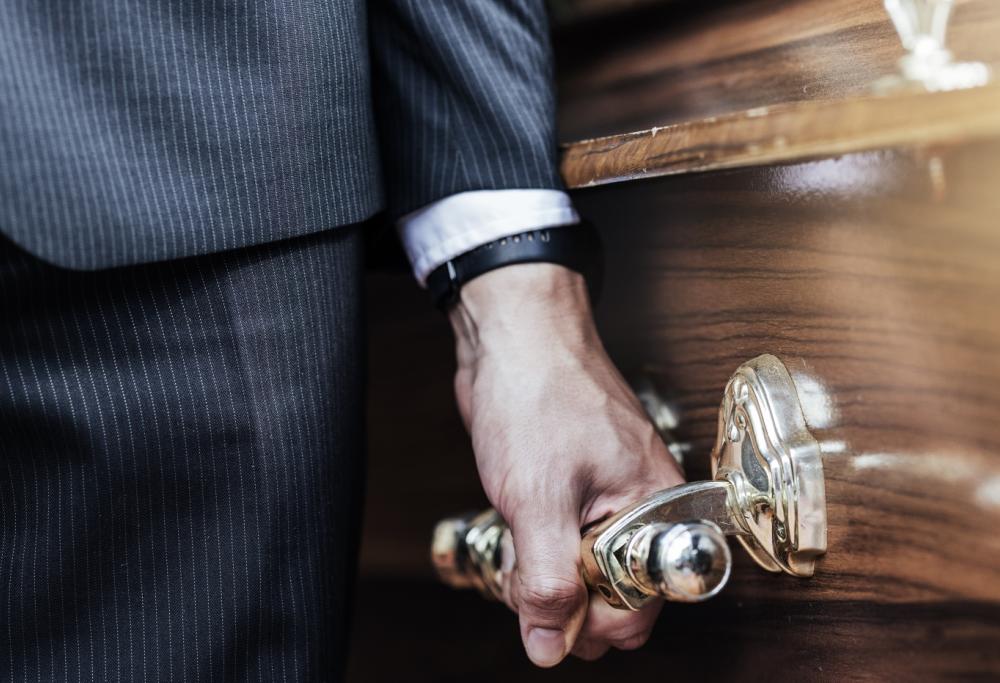 Funeral planner, il nuovo professionista che organizza i funerali su misura