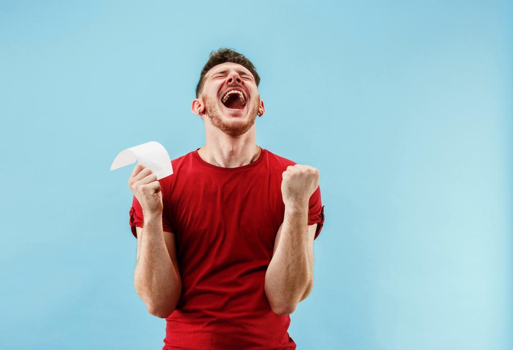 Gioca 2 euro per passare il tempo e diventa milionario: molla il lavoro e si vuole sposare