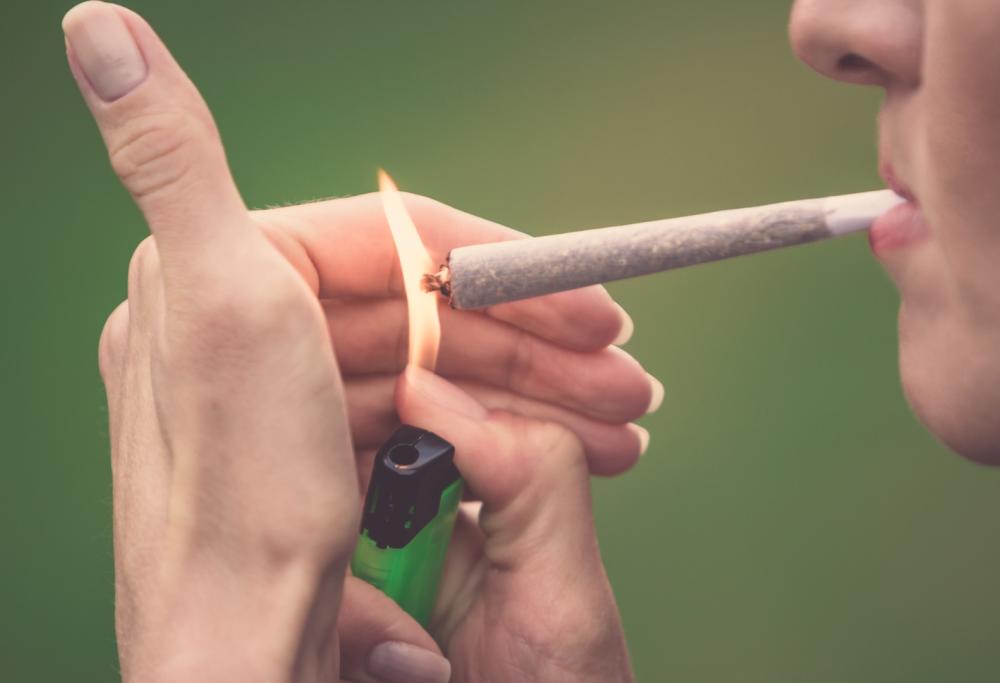 Amsterdam dice basta alla cannabis per strada nei quartieri a luci rosse