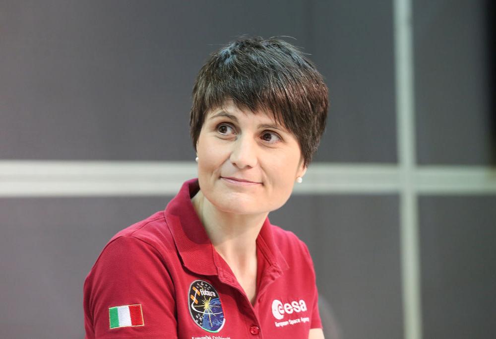 Samantha Cristoforetti battezza una nuova costellazione di satelliti: si chiamerà Iride