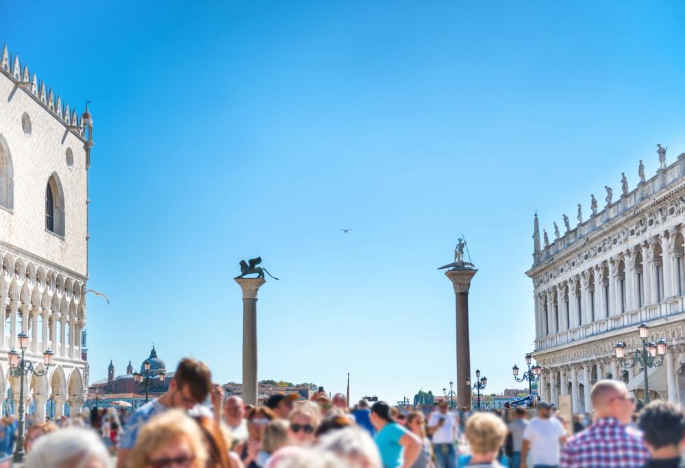 Venezia: a Pasqua presenza da record, presto ci sarà l’obbligo di prenotazione