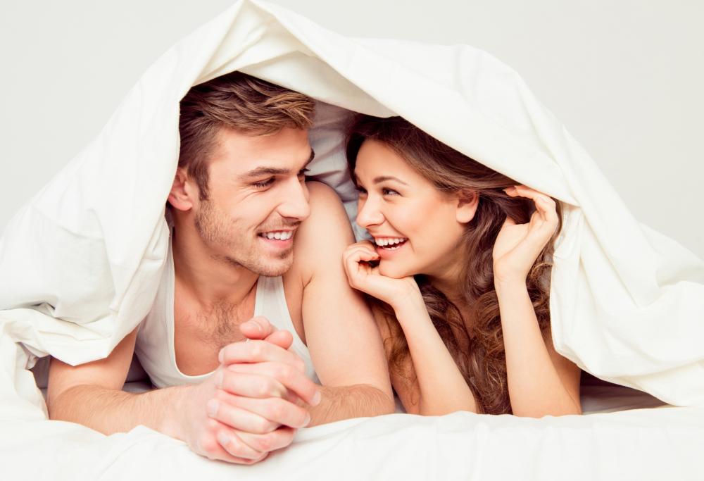 Amici di letto: è una buona idea o può essere un disastro? 