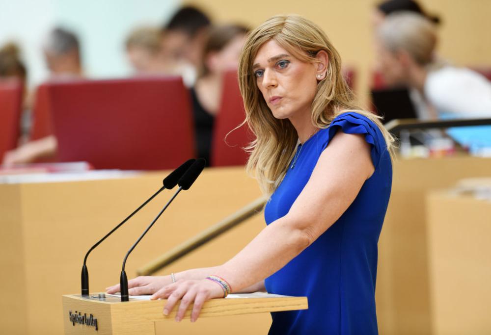 In Germania l’elezione della deputata trans tra le quota rosa scatena la polemica femminista