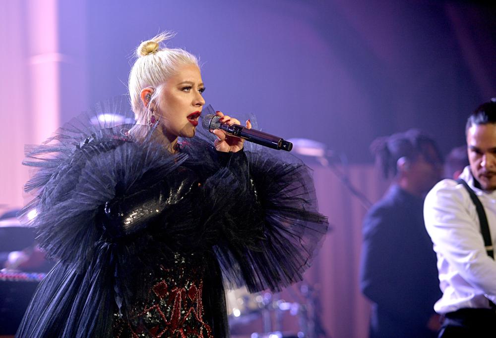 Christina Aguilera difende  Britney Spears: "Merita libertà"