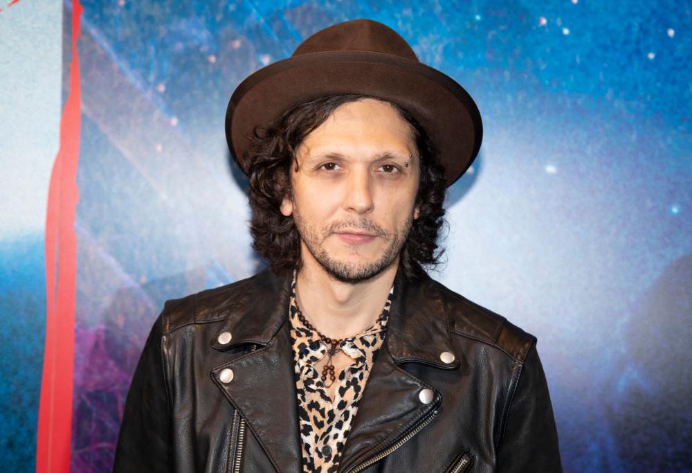 Ermal Meta: il nuovo album è "Tribù urbana"