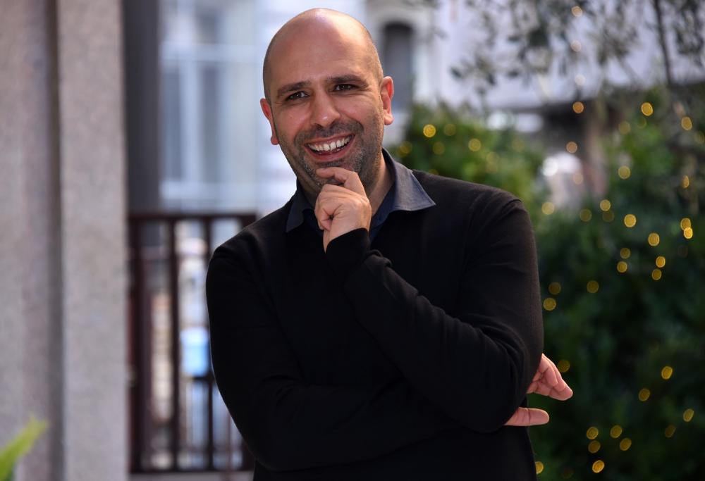 Sanremo 2022, Checco Zalone sarà ospite di Amadeus all'Ariston