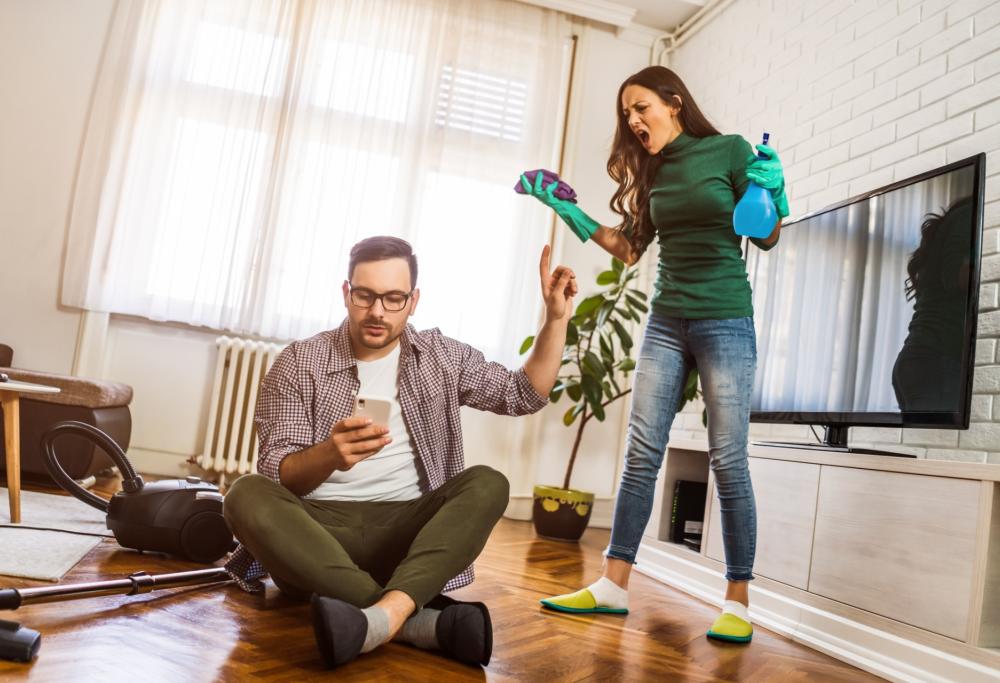 Sempre più coppie in crisi a causa dei lavori di casa