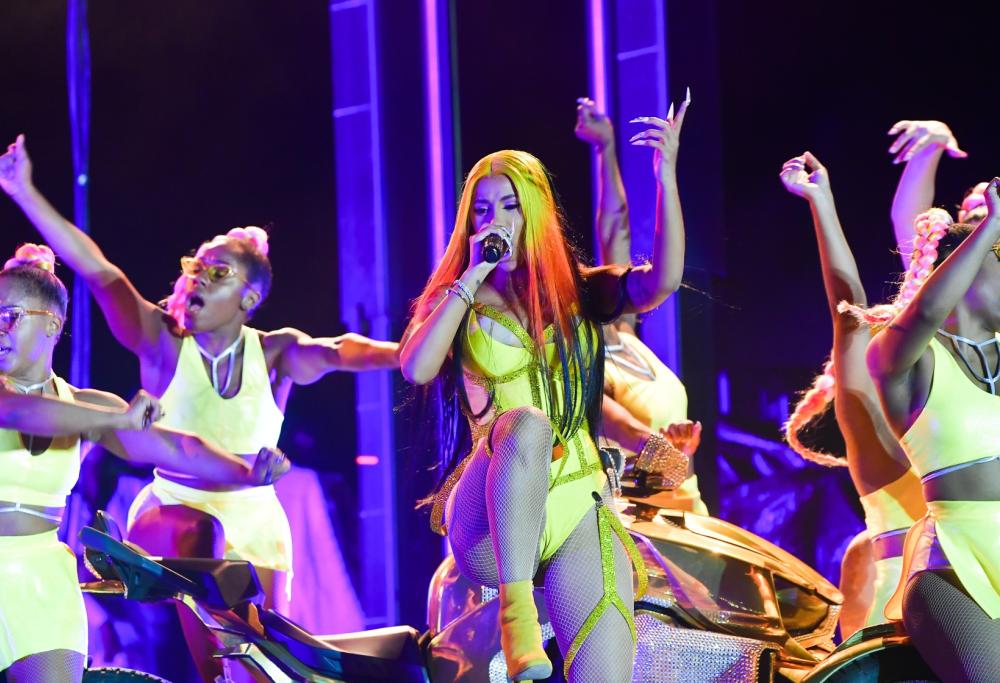 Cardi B, prima donna rapper con un singolo di diamante
