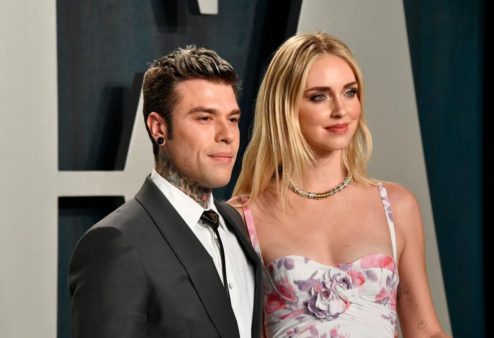 Fedez in lacrime rompe il silenzio: "Devo prendermi cura della mia salute mentale"