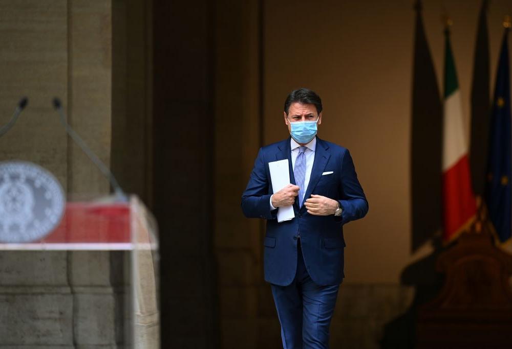Conte ha firmato il nuovo Dpcm: ecco le misure in vigore fino al 3 dicembre