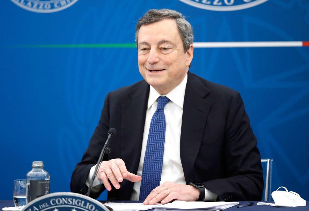 Covid: Draghi annuncia la fine delle restrizioni e il rilancio dell’economia