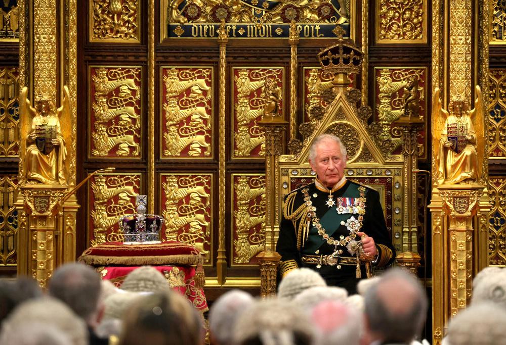 La Regina dà forfait per il Queen’s Speech: prima volta che manca dal 1963