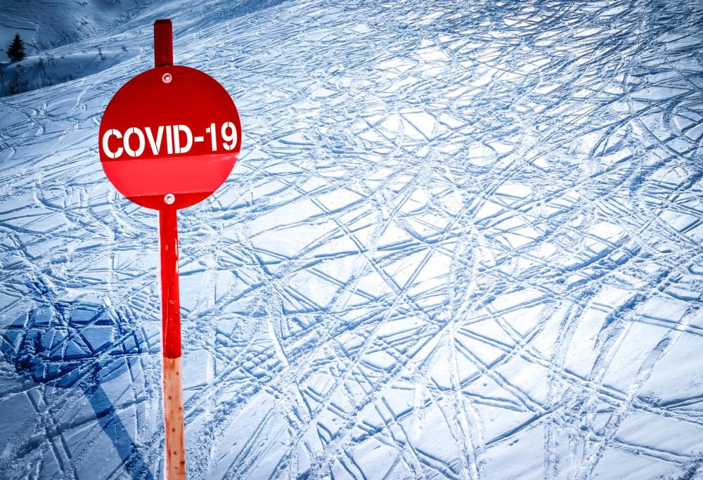 Doccia fredda per il mondo dello sci: non si riparte